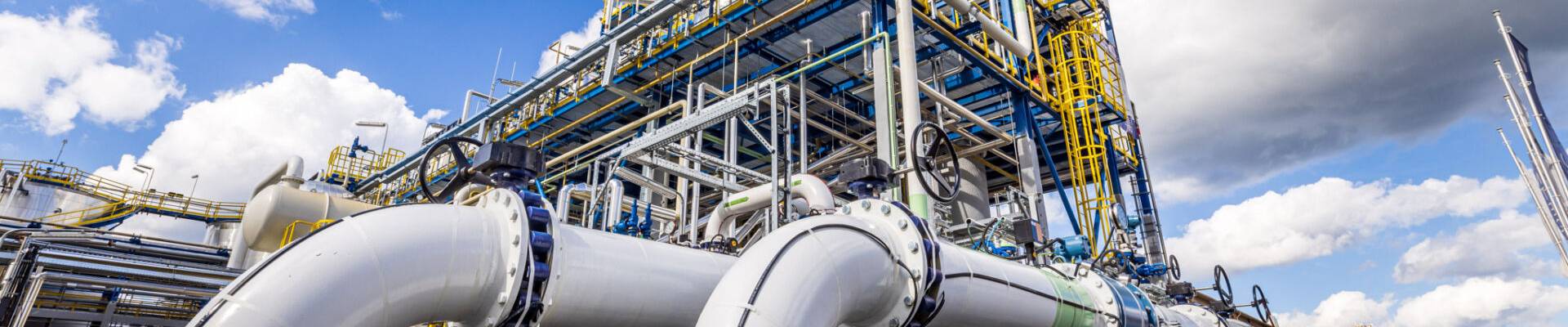 A picture taken outside the petrochemical factory)